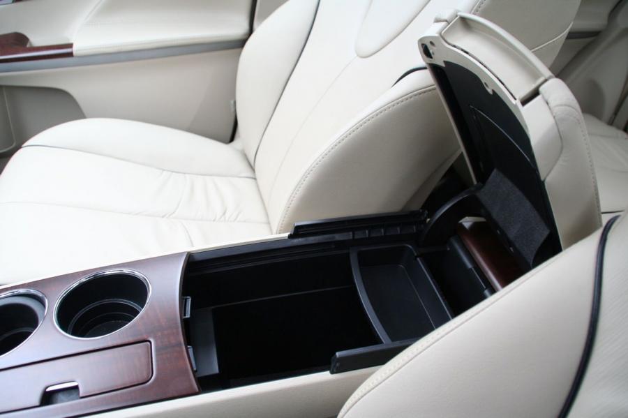 Toyota Venza 2009 года  (фото 25 из 95)